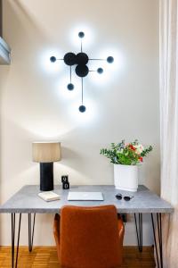 Prague Days - Loft with Garage and Workspace right next to Wenceslas Square