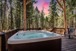 Secluded Mountain Cabin with ATV Trail Access near Yellowstone National Park, Island Park, Idaho