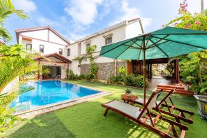 Laughter Garden villas