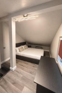 Exclusive Luxe Tiny House in Copou & Private Garden