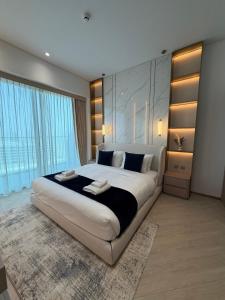 Brand New Unit Near The Beach