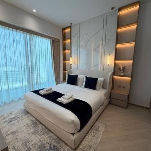 Brand New Unit Near The Beach