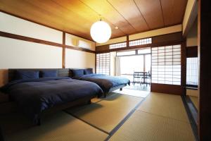 Universal House Fuku Fuku