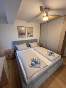 Blue Pearl Apartment