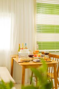 Busan, 6 people, Walking distance to Gwangalli Beach, Parking available, Nampo남천스테이 88