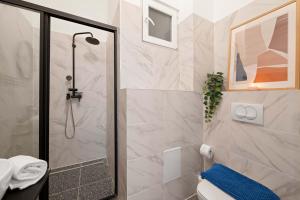 Dream Stay in Budapest-2BR Retreat on Kiraly St