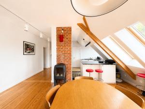 Artist Summer Residence
