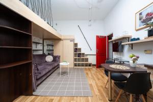 Botanique Moon Main Square Apartment