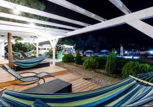Niechorze MEWA OSRODEK WCZASOWY Apartamenty z tarasem POOL & JACUZZI przy samej plaży