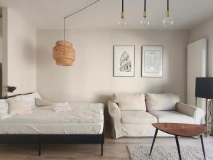 Rakowicka Homely Studio by BookingHost