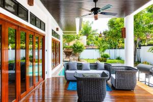 Jomtien Getaway Seaview Thai Pool Villa BBQ
