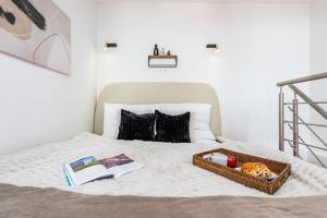 New Town City Loft with Free Parking