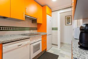 Apto Bajo con piscina comunitaria y patio privado