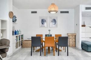 Casa del Mar 2BR Pool Supermarket Close to Puerto Banus and beach