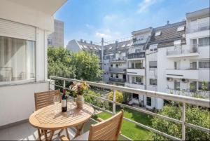 Modern 2 Bedroom Home with Balcony