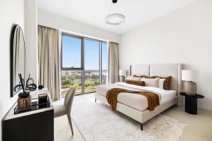 Cozy Canal Front 1BR Safa Park Views Near Downtown