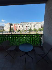 Old Airport Apartment