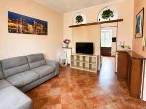 Urban Cozy Studio--Free Parking