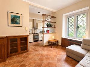 Urban Cozy Studio--Free Parking