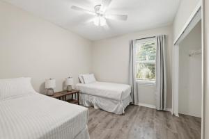 Lux Mins 2 Cres Beach, Flagler Hosp, & Ampitheatre