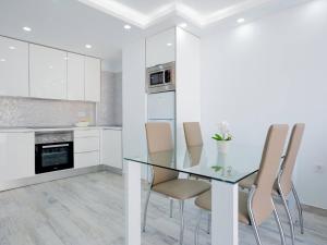 Fantastic Apartment las americas heart