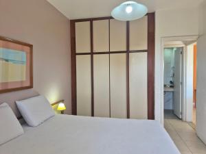 BARRA BELLA PRAIA RESIDENCE - Internet 550mb -TV -AR - Frente Praia - Piscina Climatizada -HomeOficce - Opção de Café da manhã