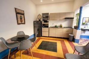 Colonial house in Santa Fe de Antioquia & jacuzzi