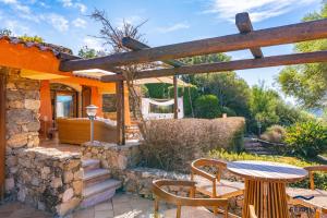 Villa Giada - by Searly