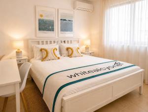 WhiteAlcyone Fit & Zen Apartment