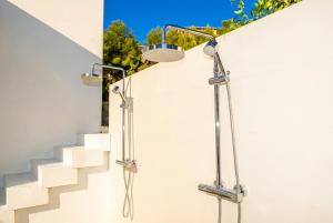 Villa Sitges Altavista Amazing View South oriented Calm Area AC Beach 2 minutes Drive and 18 minutes Walk