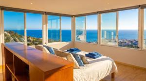 Villa Sitges Altavista Amazing View South oriented Calm Area AC Beach 2 minutes Drive and 18 minutes Walk