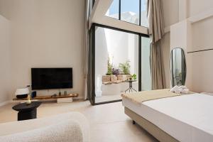Pozos Dulces 5H by Pineapple Homes