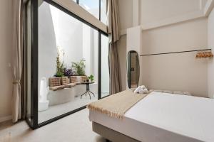 Pozos Dulces 5H by Pineapple Homes