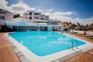 Cute Island Village 4 with pool and balcony