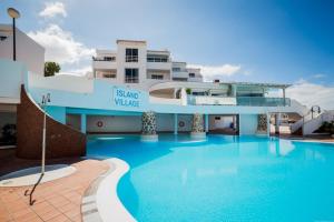 Cute Island Village 4 with pool and balcony