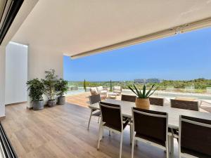 Naranjo 2 - Ground Floor Apartment Las Colinas Go