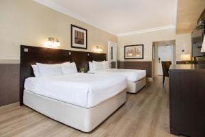Fantasyland Hotel