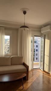 2BR Apt President Hotel View Near Metro