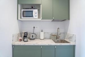 Interno 7-11 Piazza del Bacio - ItalyWeGo