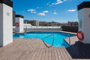 Málaga Station Suites - Pool & Parking