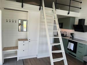 Tiny house with sea view - 300 meters to swimming