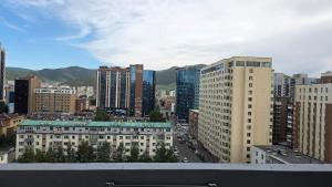 Modern Apartment with Mountain View - City centre