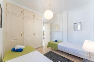 Apartment with Panoramic Sea views - Pass the Keys