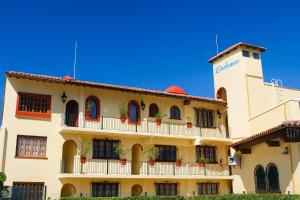 Lindo Mar Resort