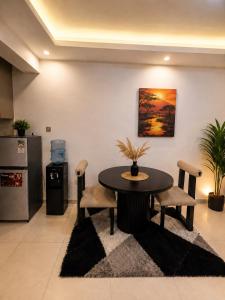 Black Diamond 1BR Apartment Near Sarit Centre