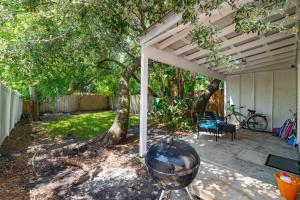 Pier Escape - Entire Property