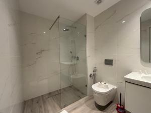 NEW Bright Luxury 1BR Central Location