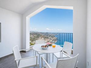 CableCar House II, by Pausa Vacation Rentals
