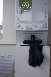 Authentic Mexican Hacienda: 1BR w Outdoor Kitchen, AC & Fast Wi-Fi in Bucerias