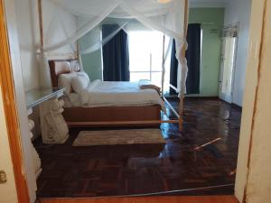 Spacious Private Room with a great view